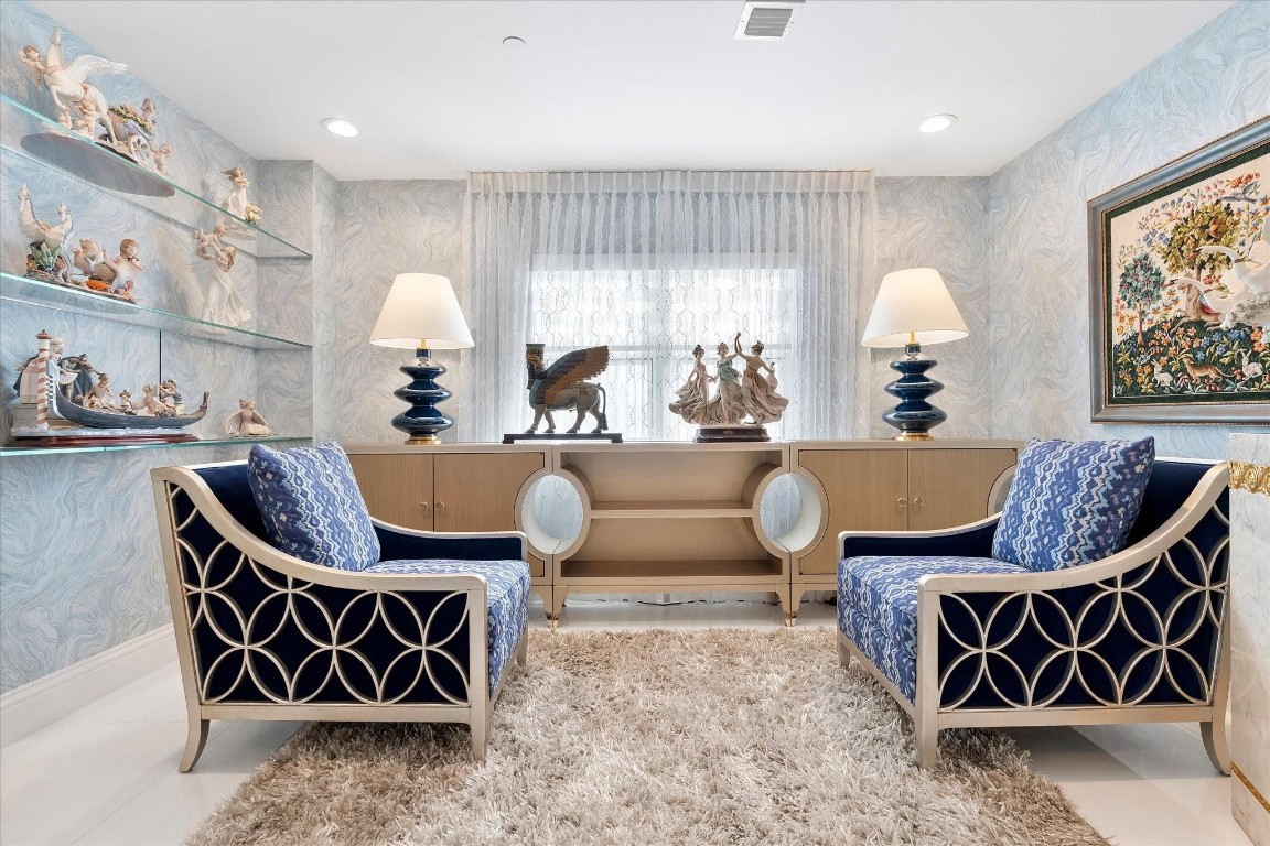 615 Bayshore Drive 106