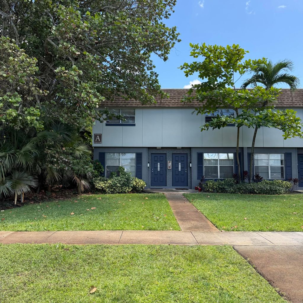 Photo of 4700 NW 9th Court #4700, Plantation, FL 33317 (MLS # B26023247)