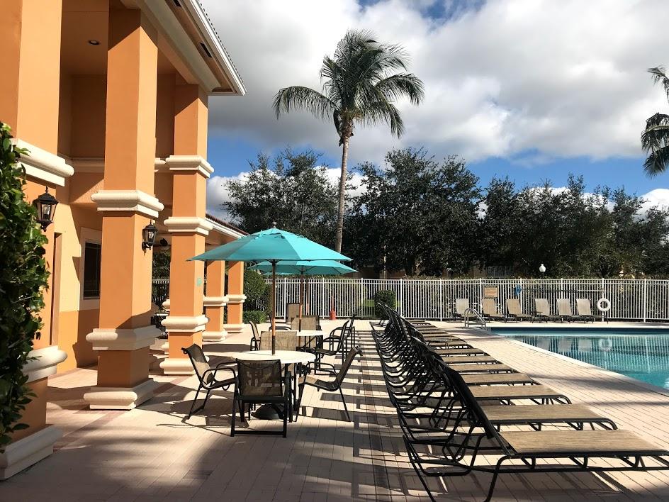 THE CLUB AT ST LUCIE WEST, A CONDOMINIUM - Residential Lease