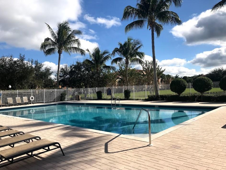THE CLUB AT ST LUCIE WEST, A CONDOMINIUM - Residential Lease