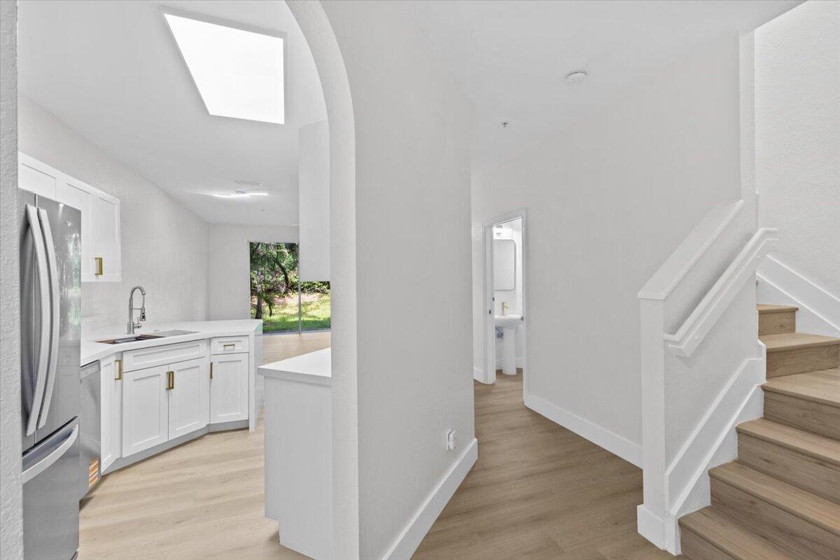 867 Pipers Cay Drive