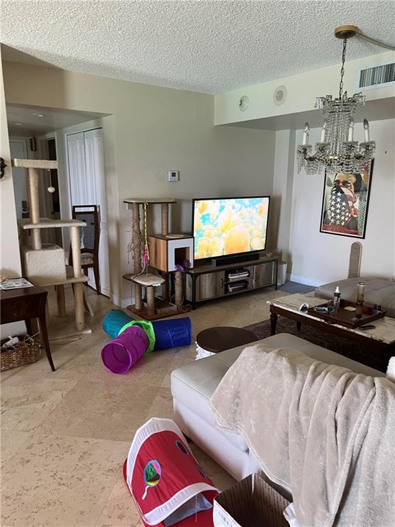 Playa Del Mar - Residential