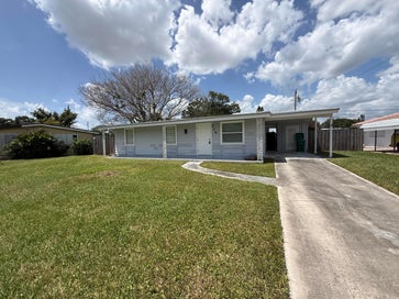 Treasure Coast Fixer Uppers 30 116 SE CAMINO Street Port St Lucie FL 34952