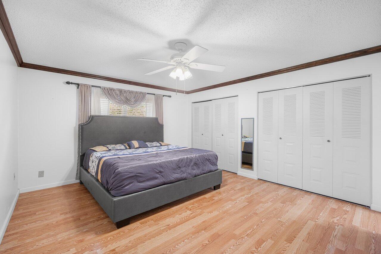 DELRAY VILLAS 4 - Residential