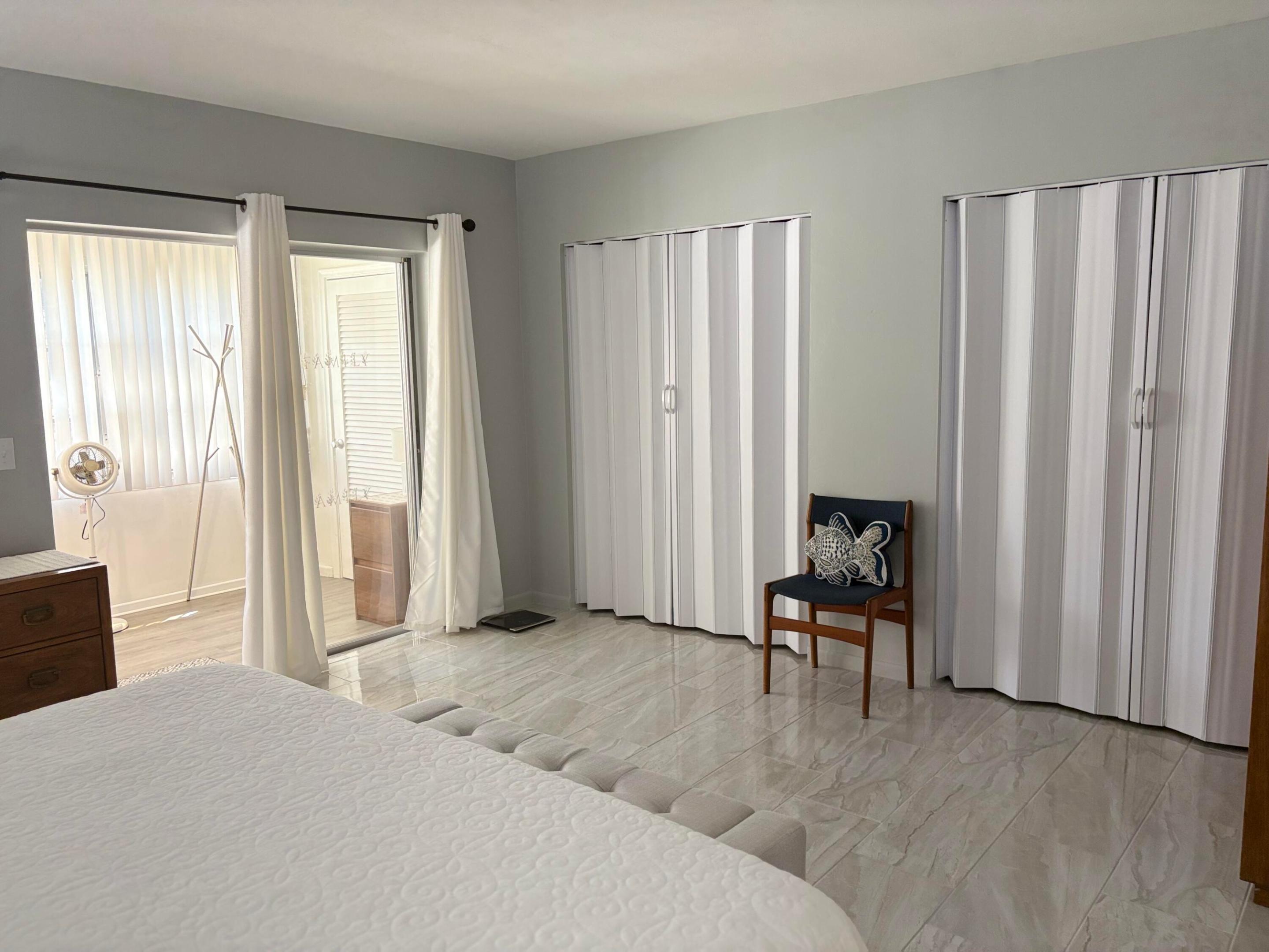 MURRY HILLS APT BLDG CONDO - Residential