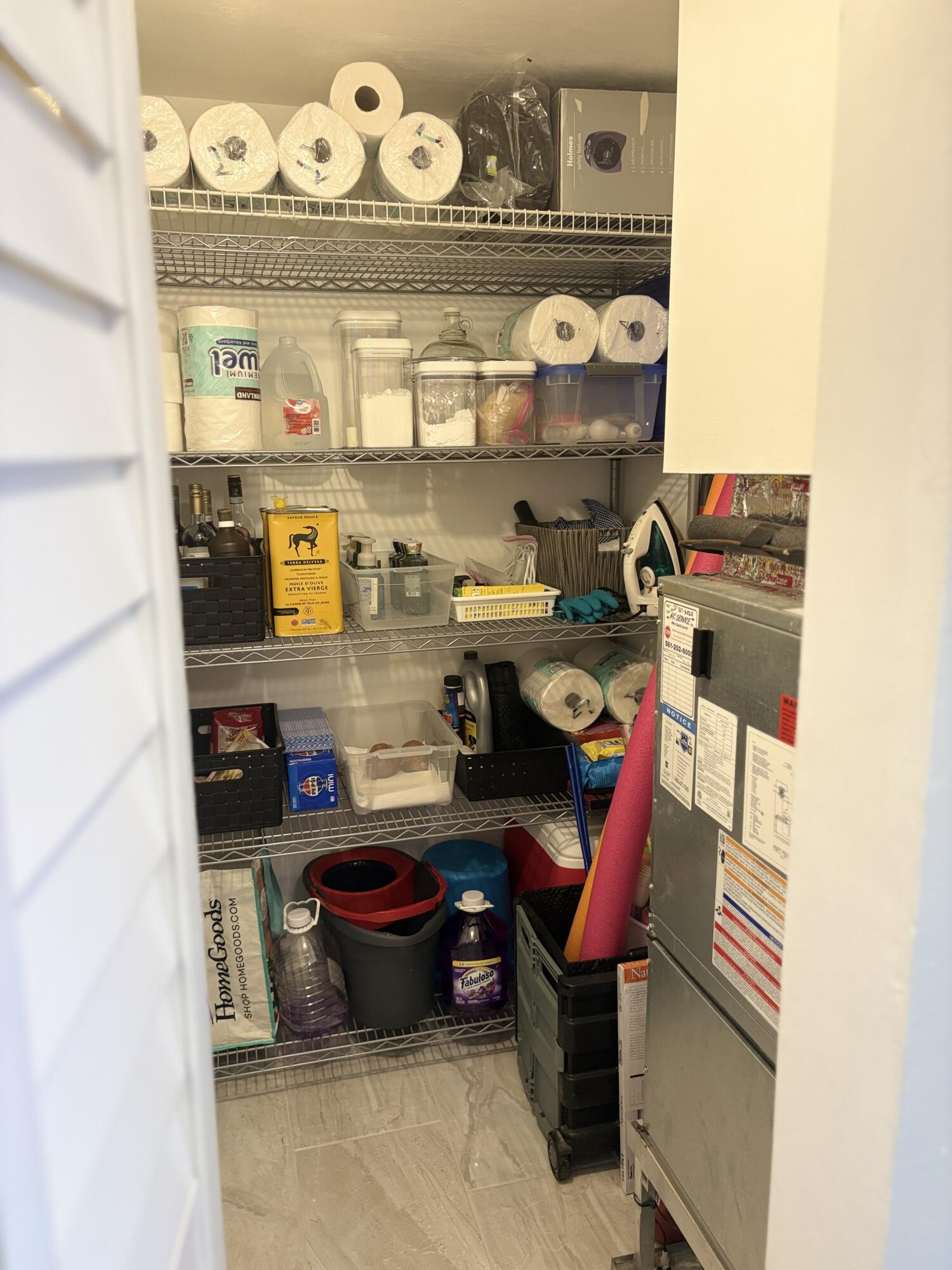 MURRY HILLS APT BLDG CONDO - Residential