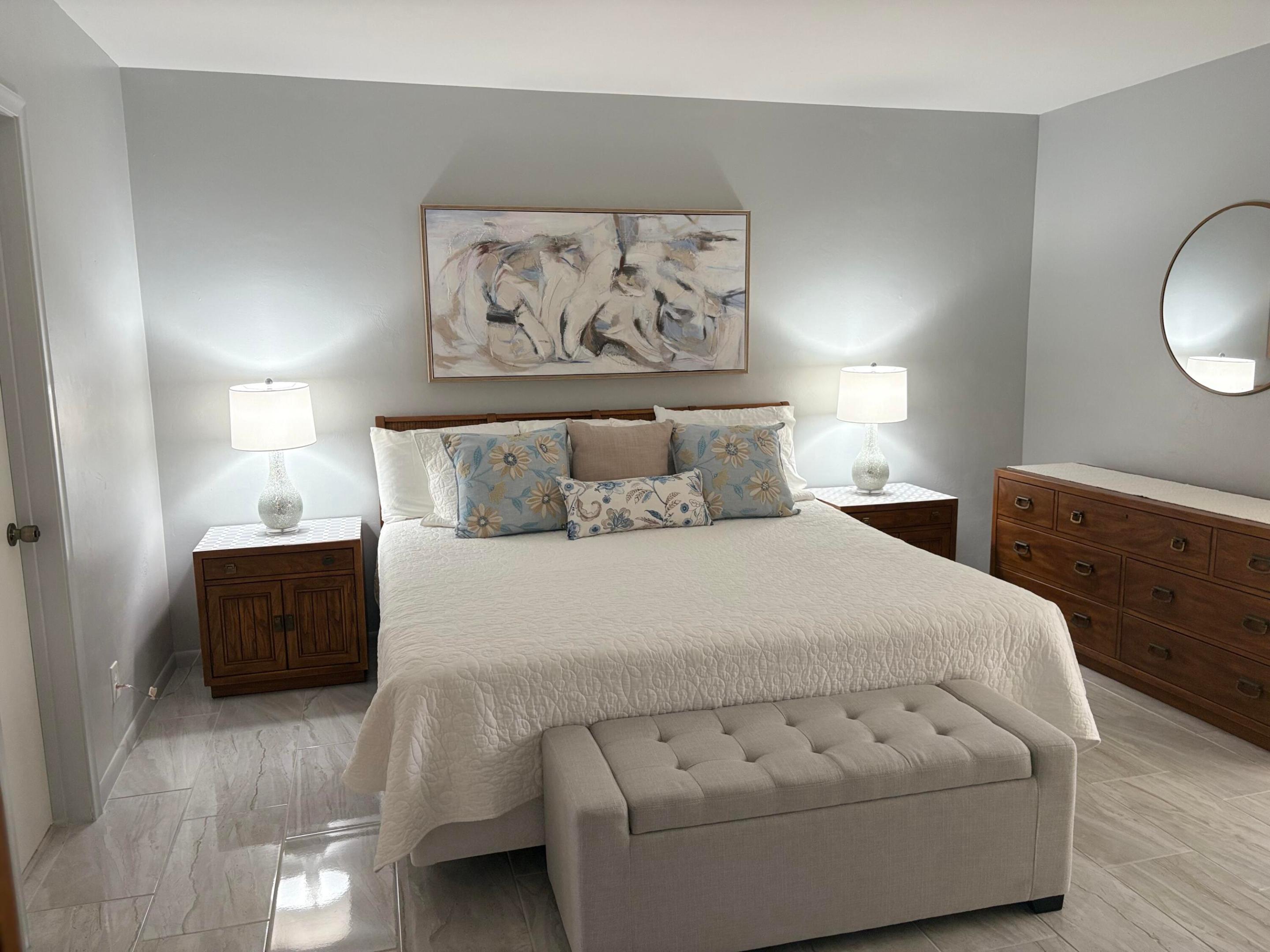 MURRY HILLS APT BLDG CONDO - Residential