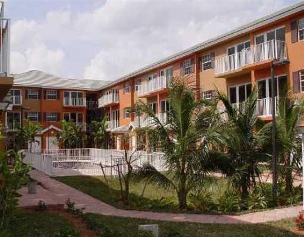 Highland Estates 15-65 B - Residential Lease