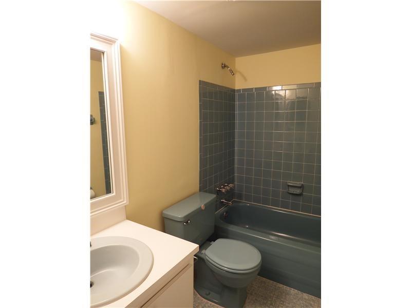 Oriole Gardens 33 Condo - Residential Lease