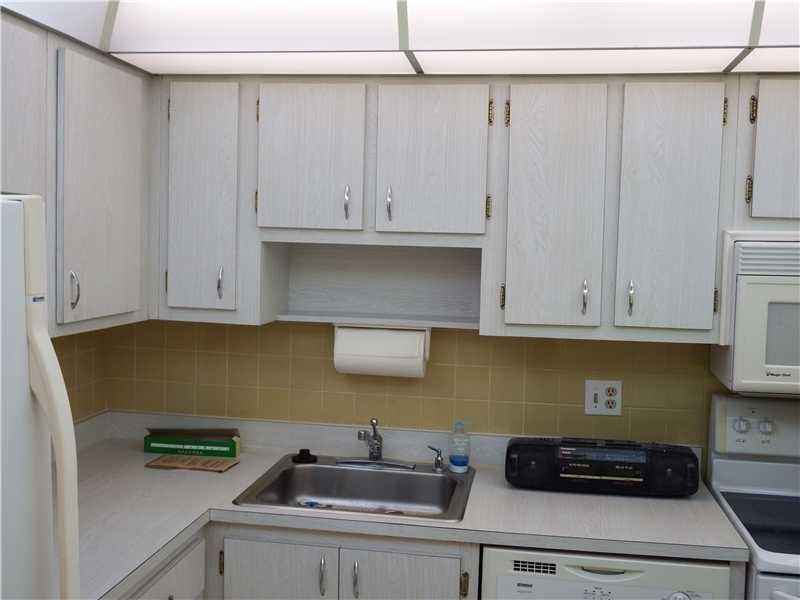 Oriole Gardens 33 Condo - Residential Lease