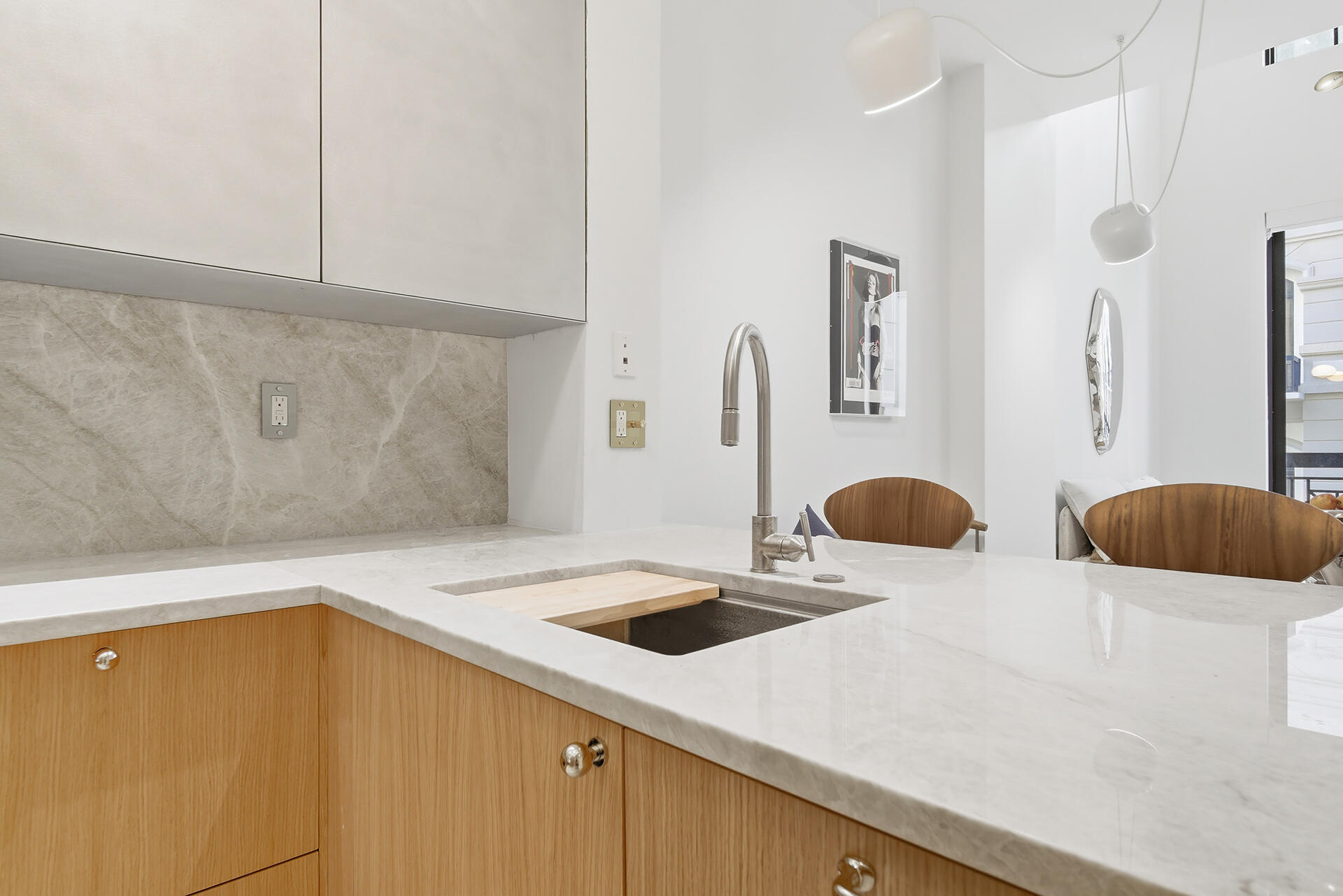 ONE CITY PLAZA CONDO - Residential Lease