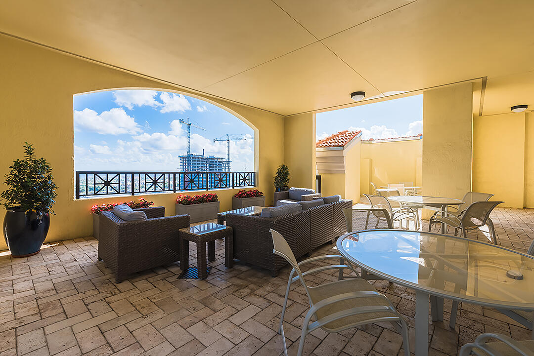 ONE CITY PLAZA CONDO - Residential Lease