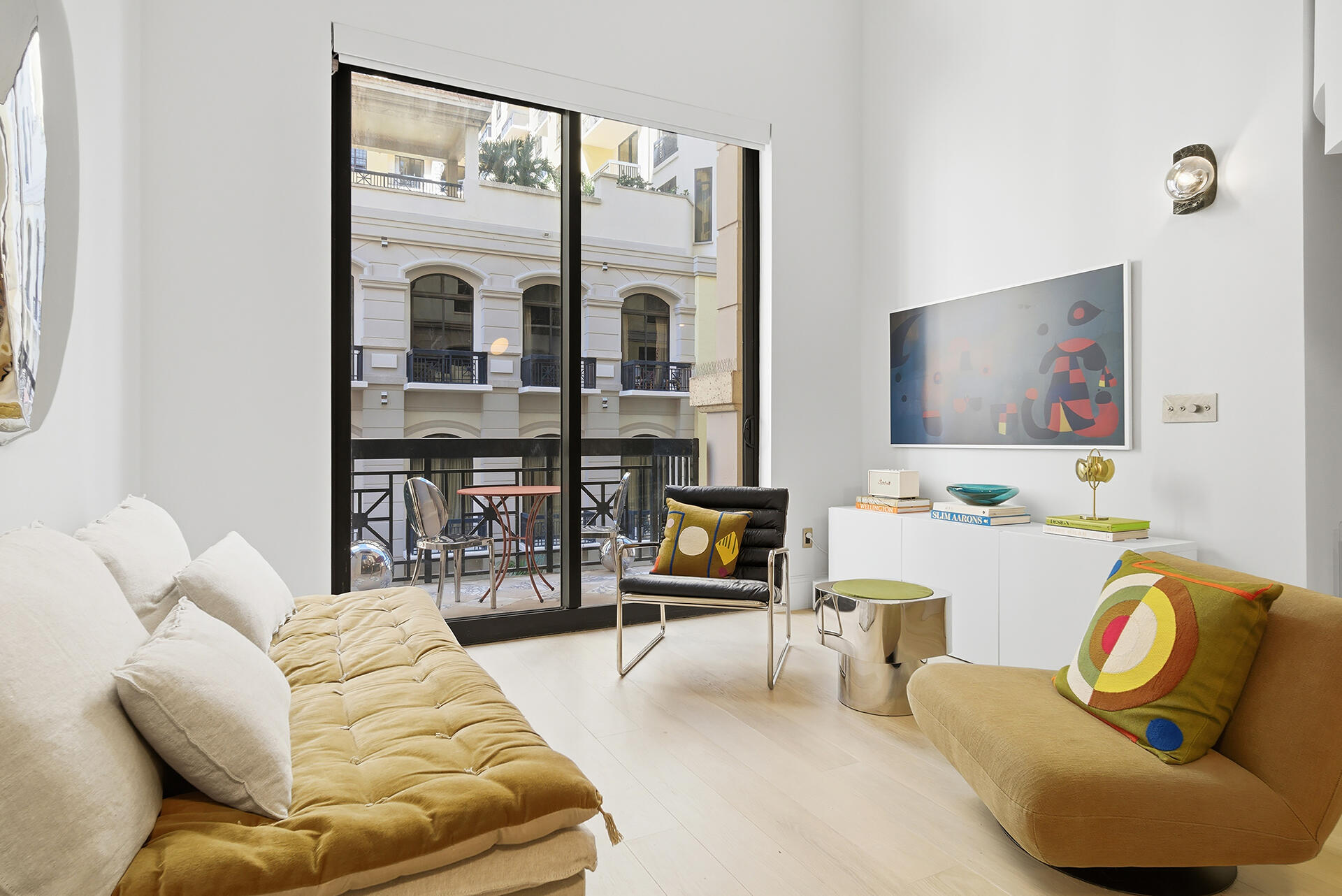 ONE CITY PLAZA CONDO - Residential Lease