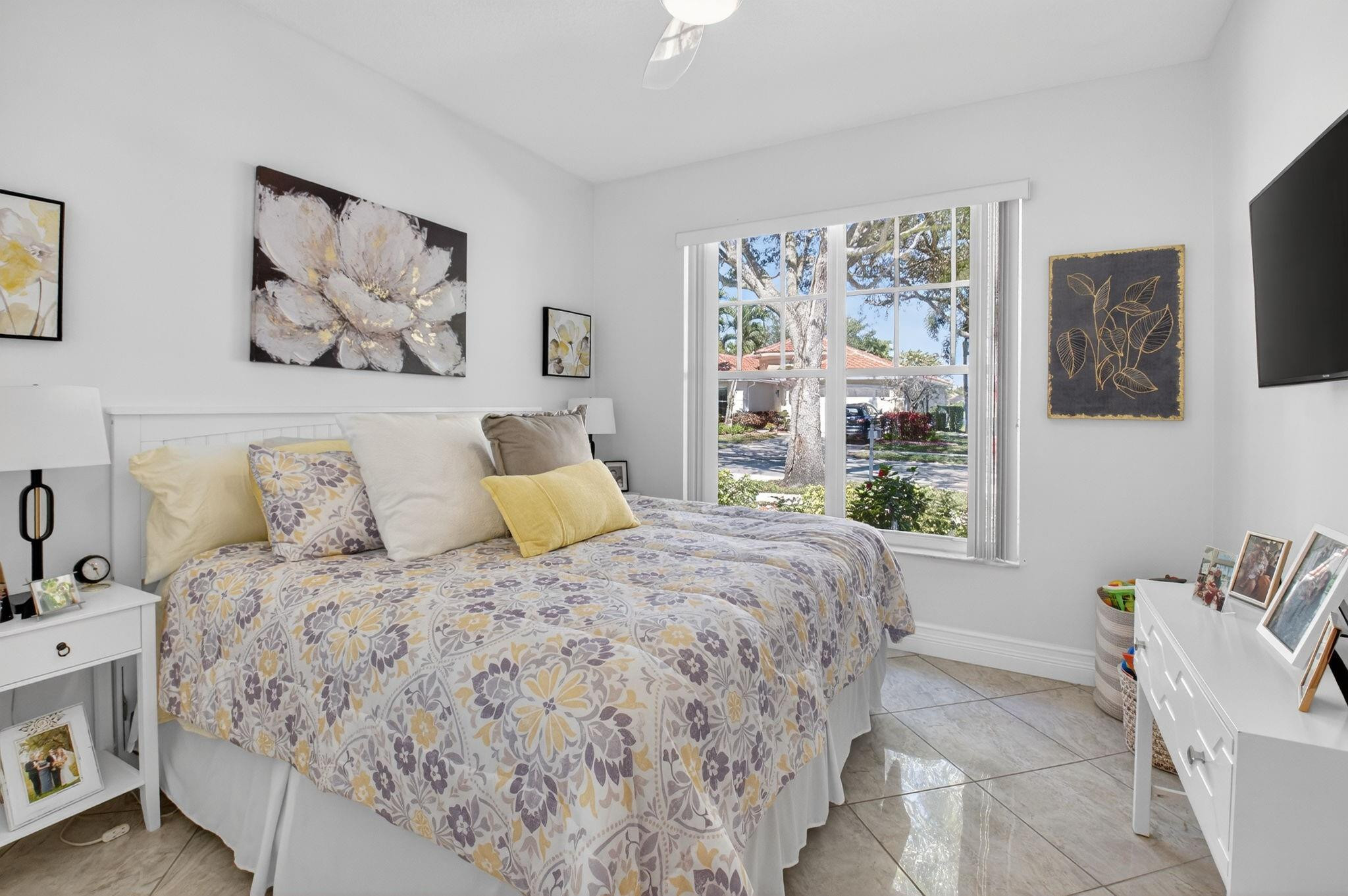 VALENCIA ISLES 2 - Residential