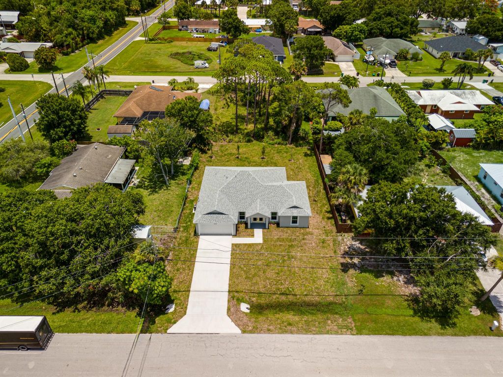 Photo of 5402 Birch Drive, Fort Pierce, FL 34982 (MLS # R10972840)