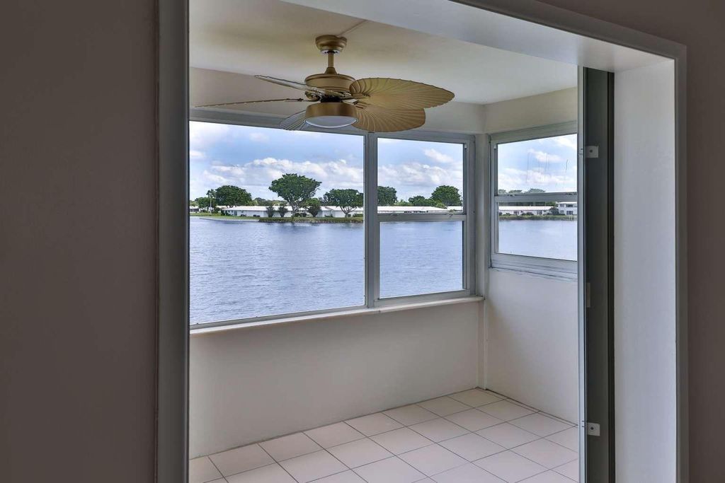 Photo of 1116 Lake Terrace #207 G, Boynton Beach, FL 33426 (MLS # F10549552)