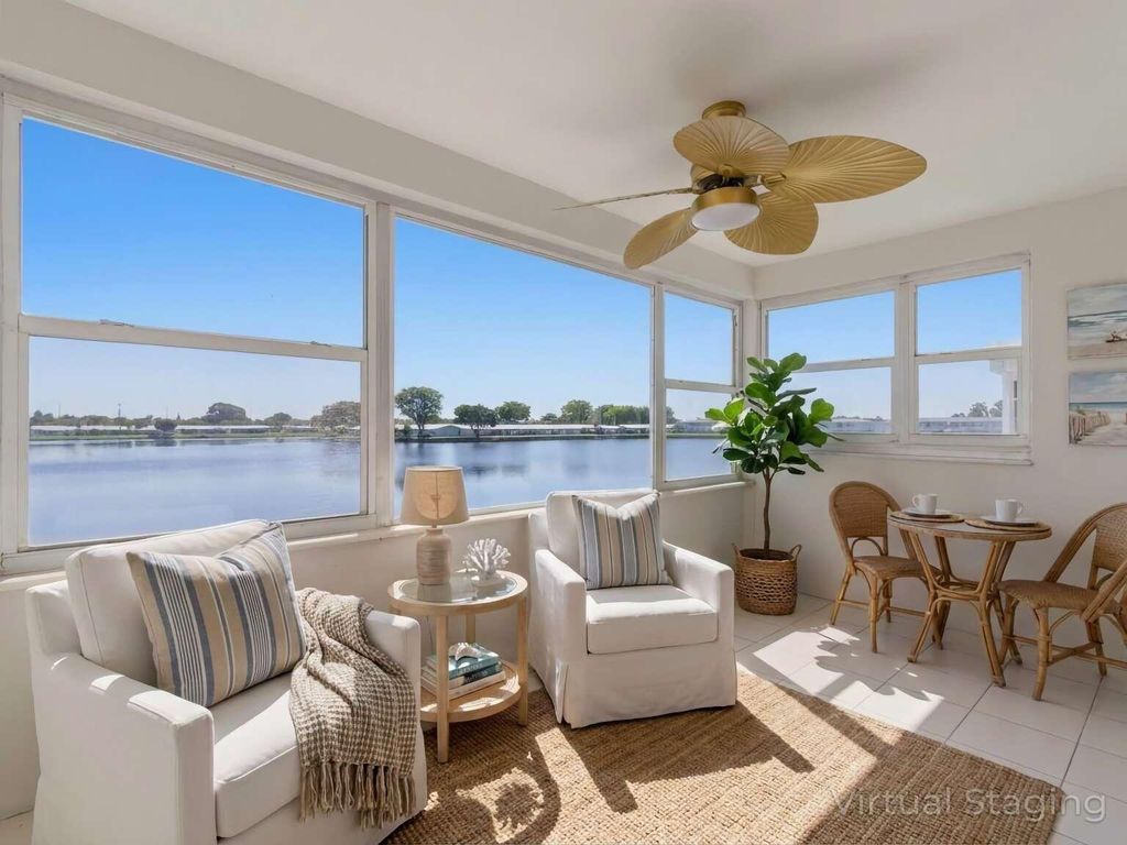 Photo of 1116 Lake Terrace #207 G, Boynton Beach, FL 33426 (MLS # F10549552)