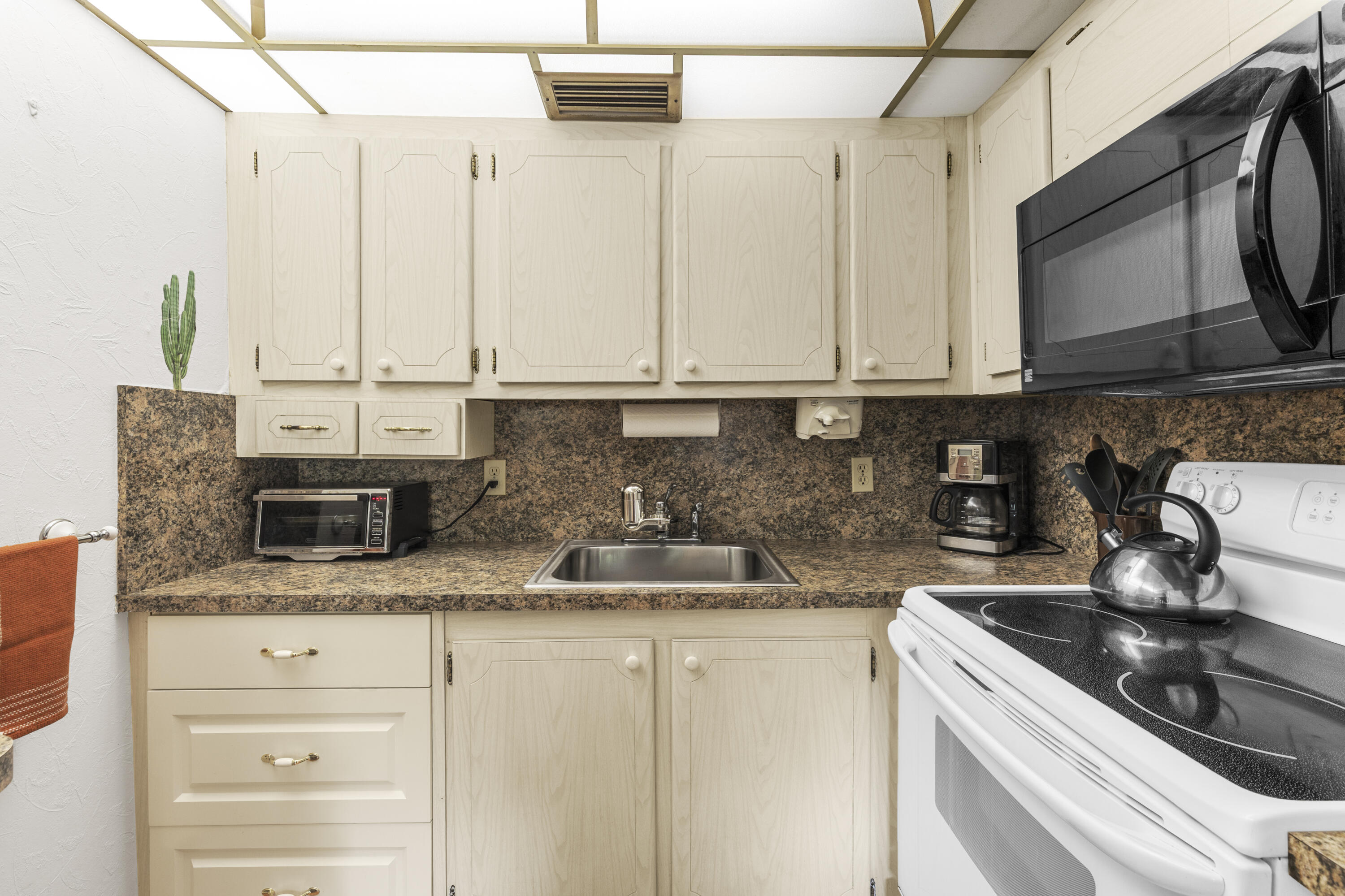 VENTNOR S CONDO - Residential