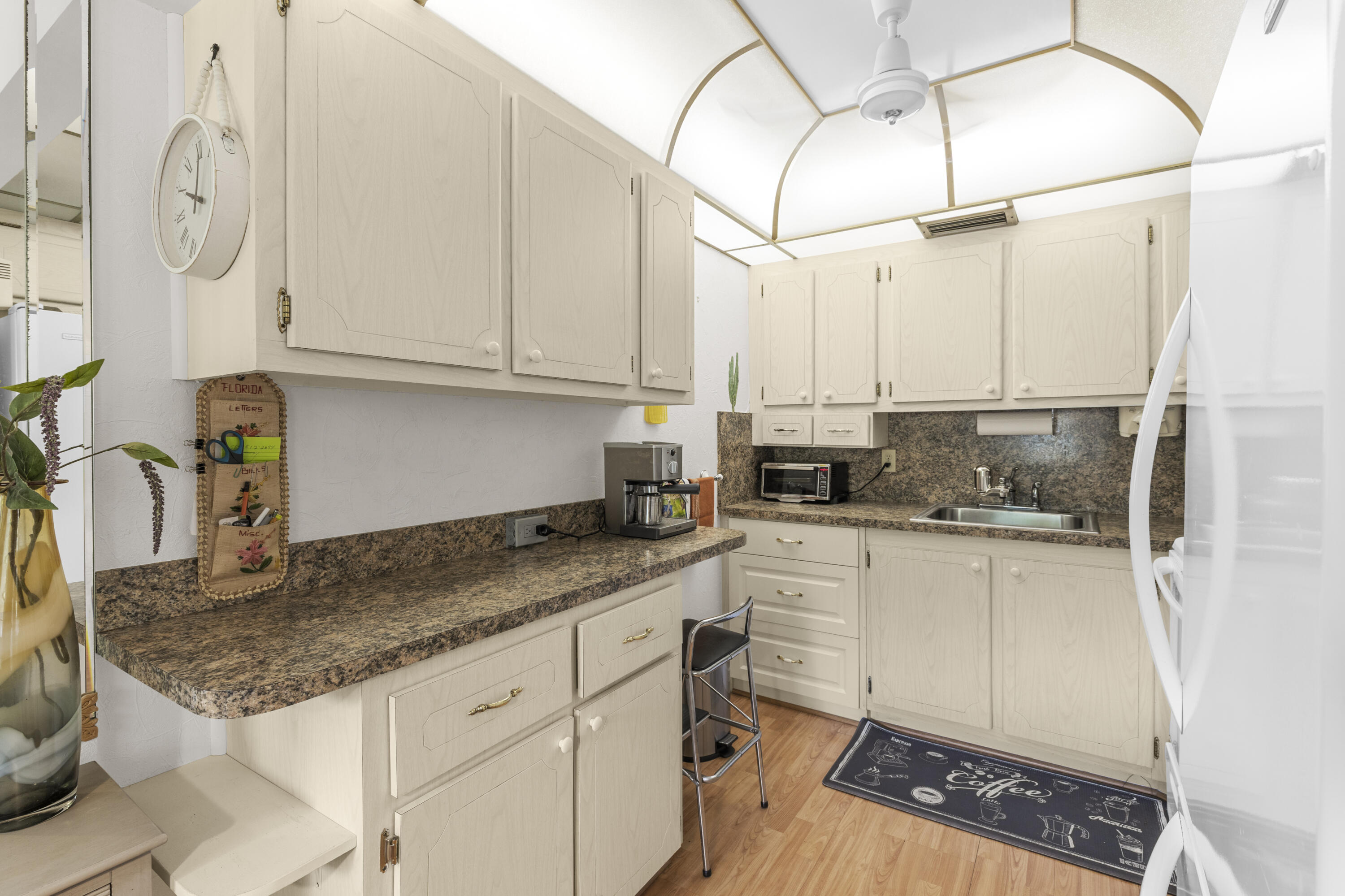 VENTNOR S CONDO - Residential