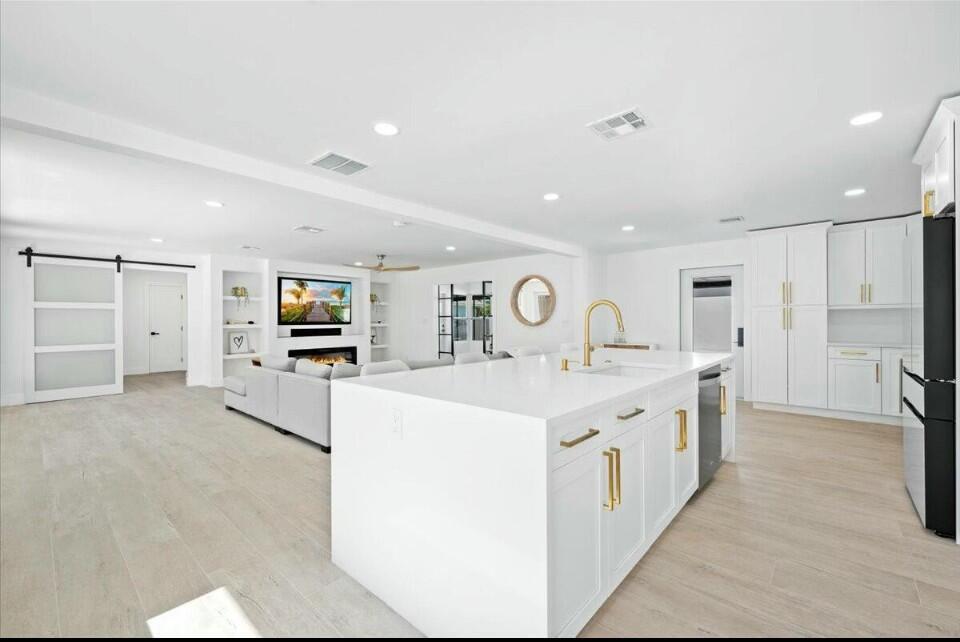 PAPAYA VILLAGE - Residential Lease