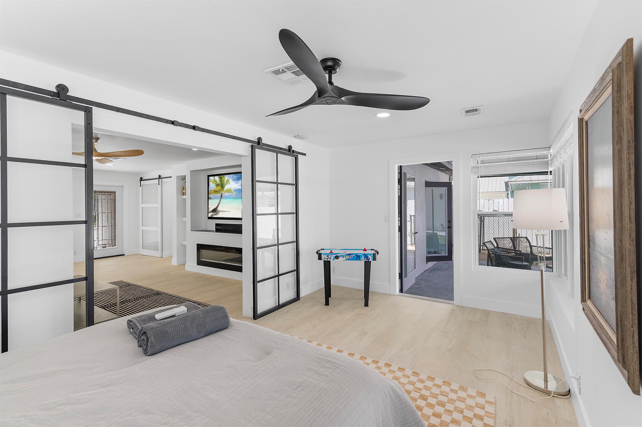 PAPAYA VILLAGE - Residential Lease