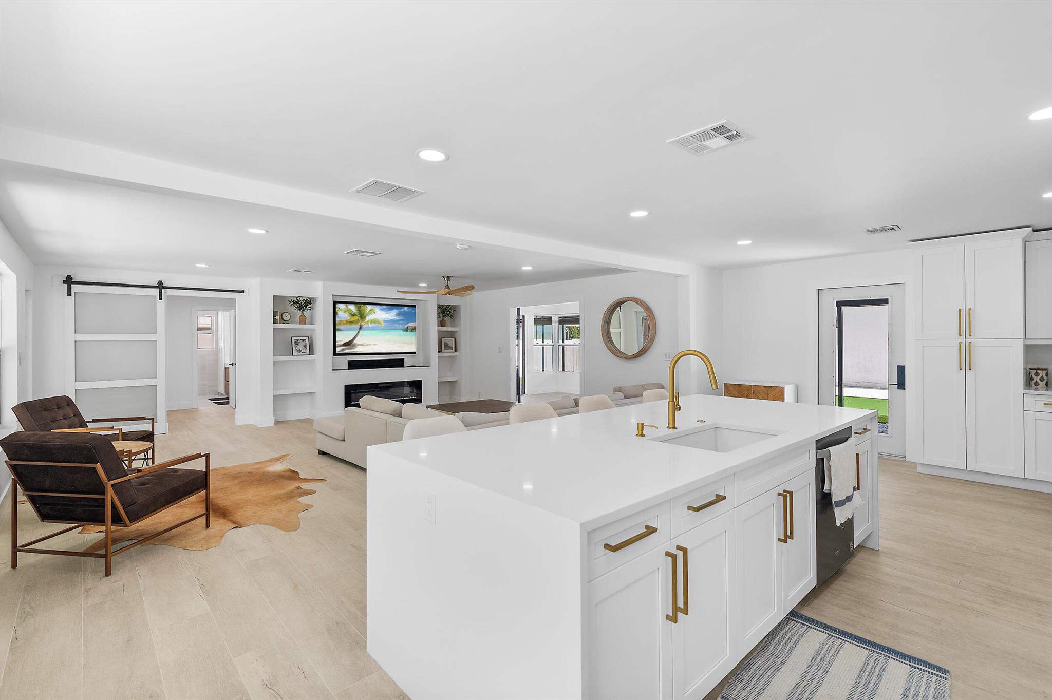 PAPAYA VILLAGE - Residential Lease