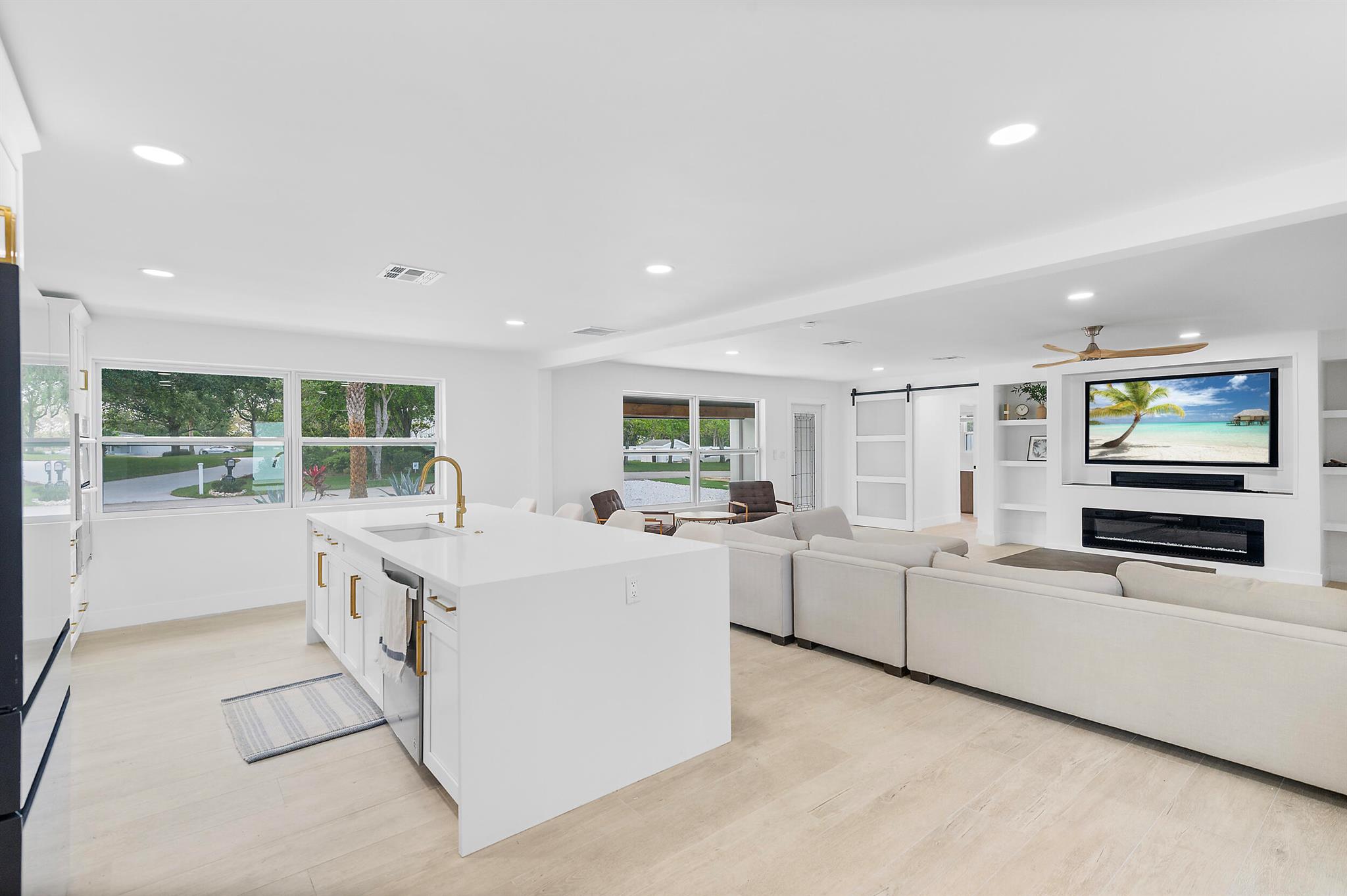 PAPAYA VILLAGE - Residential Lease