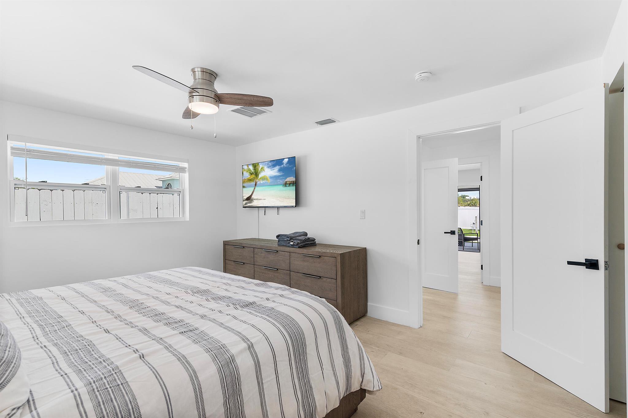 PAPAYA VILLAGE - Residential Lease