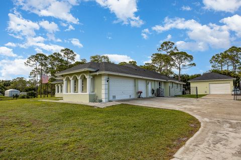 A home in Loxahatchee