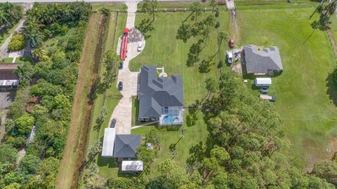 A home in Loxahatchee