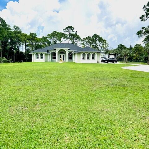 A home in Loxahatchee