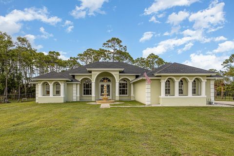 A home in Loxahatchee