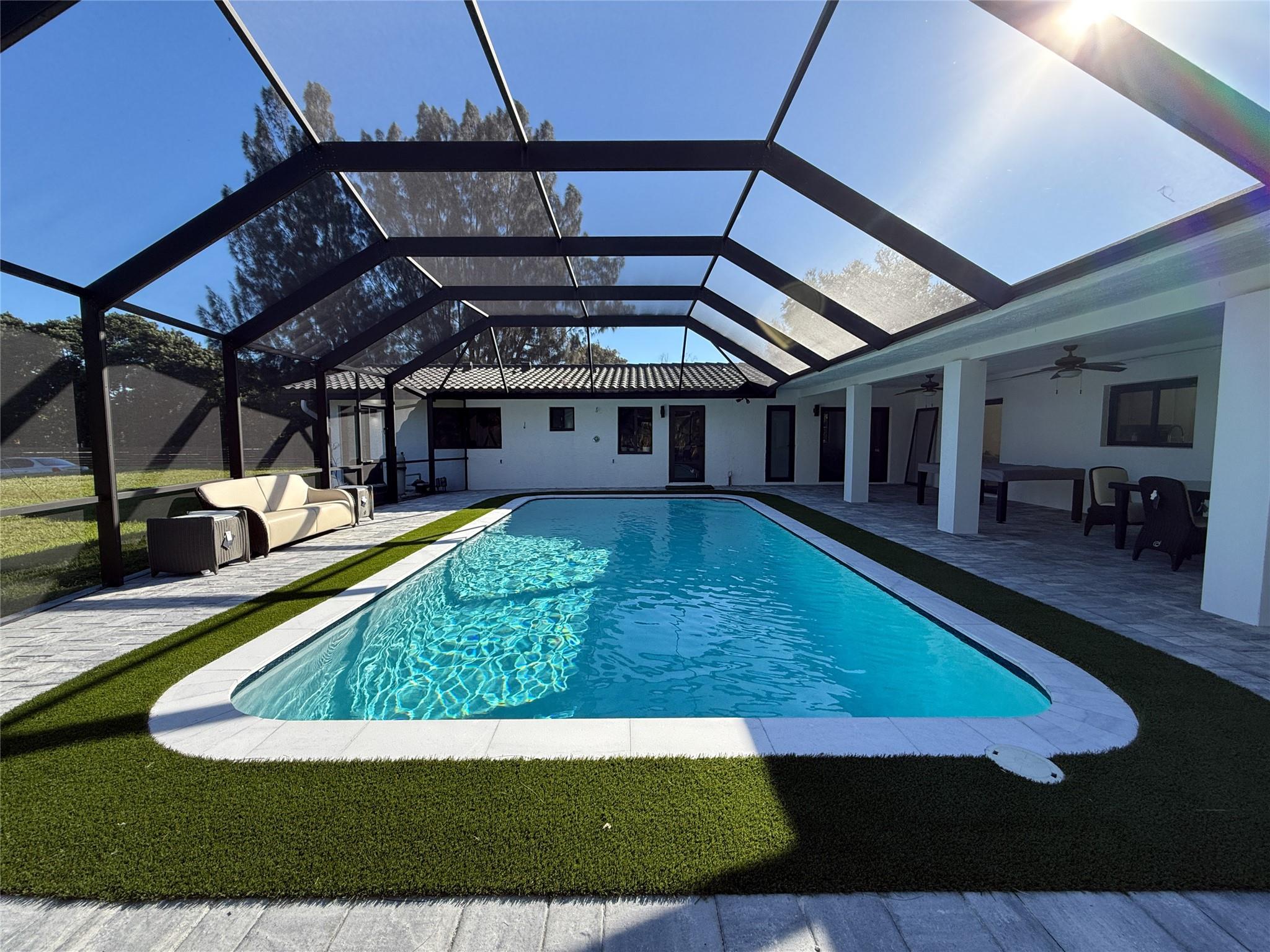 SUNSHINE RANCHES - Residential