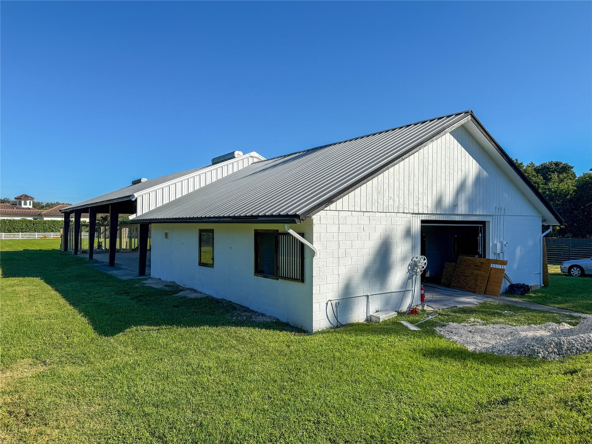 SUNSHINE RANCHES - Residential