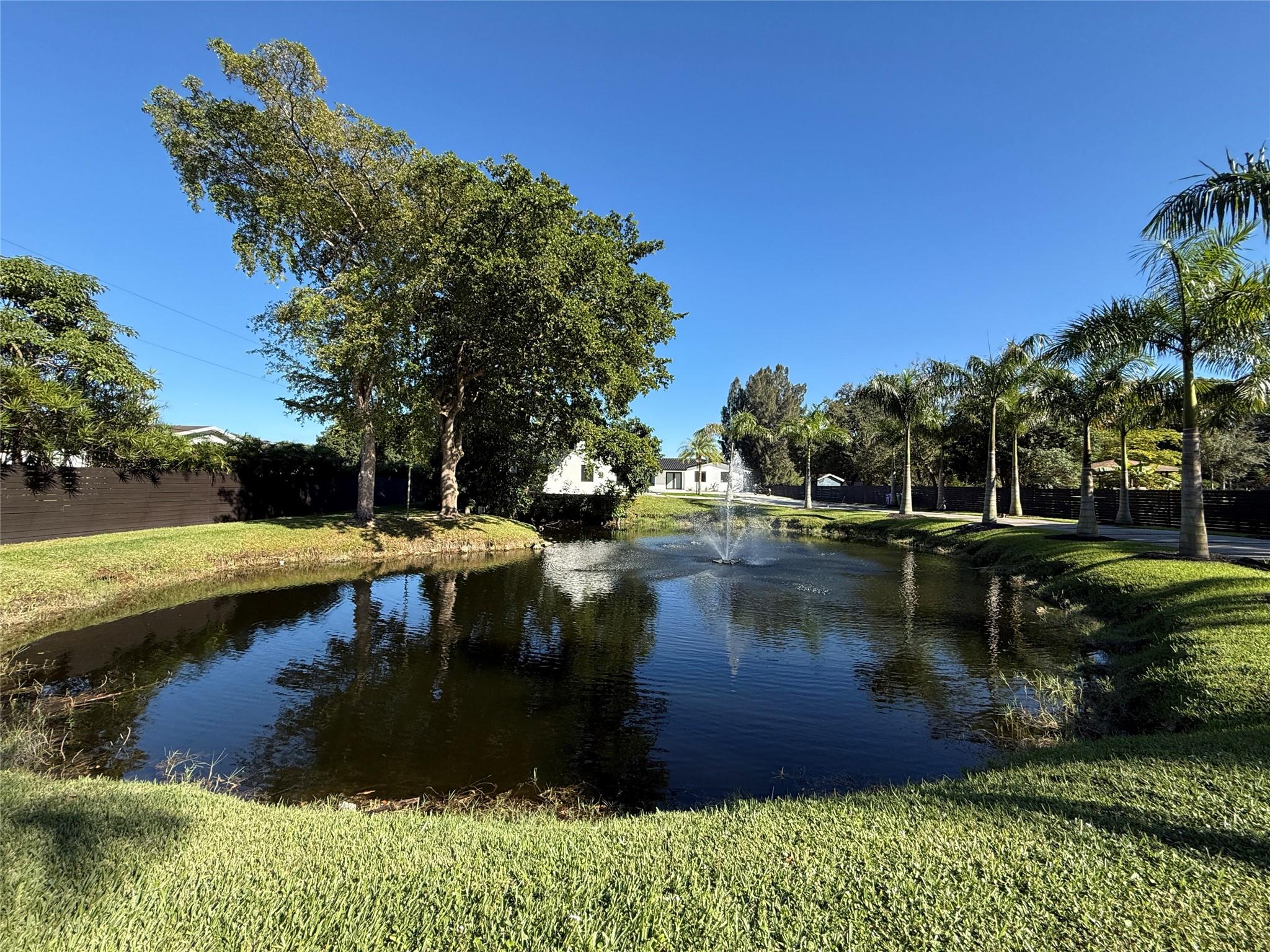 SUNSHINE RANCHES - Residential