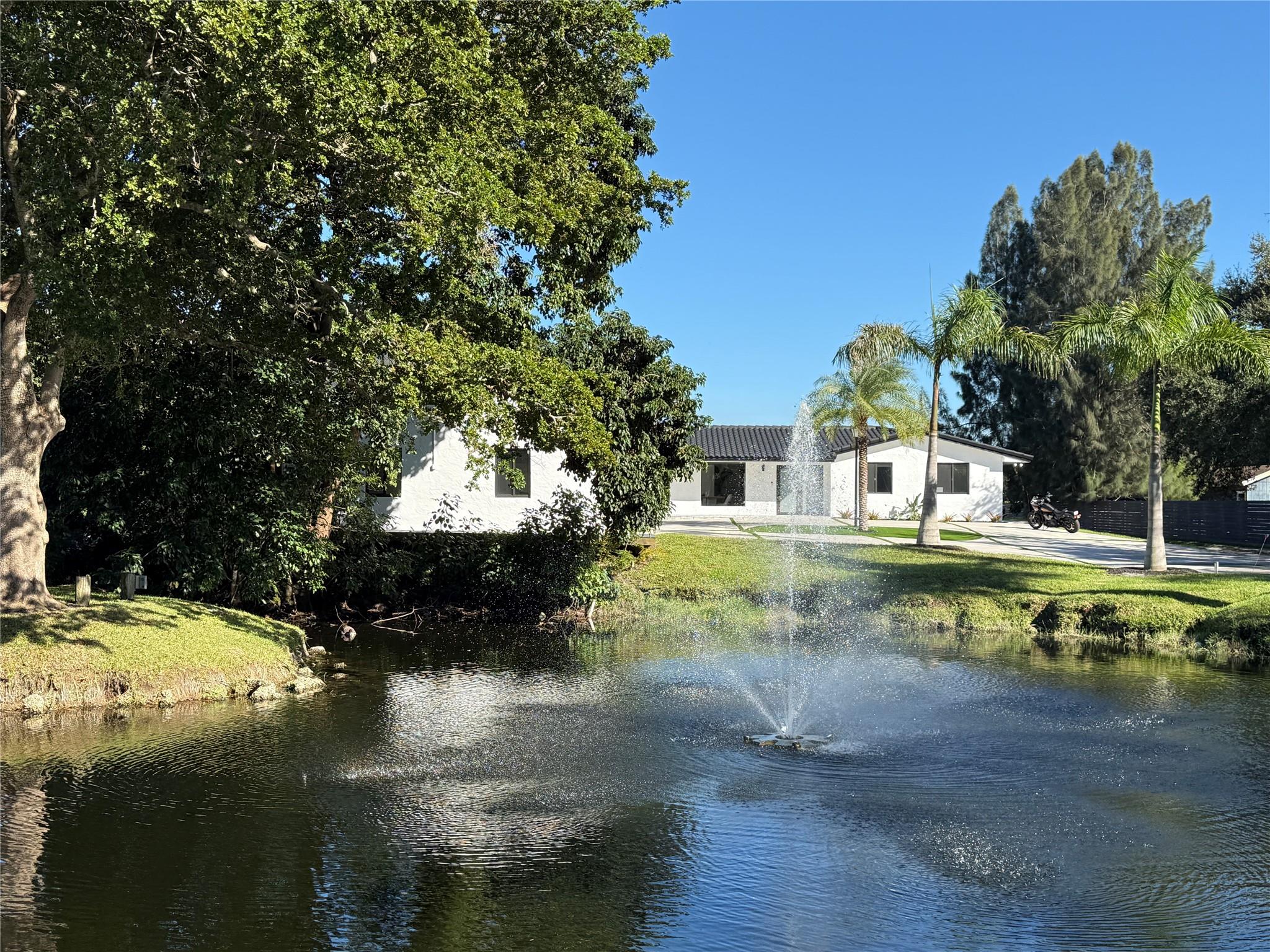 SUNSHINE RANCHES - Residential