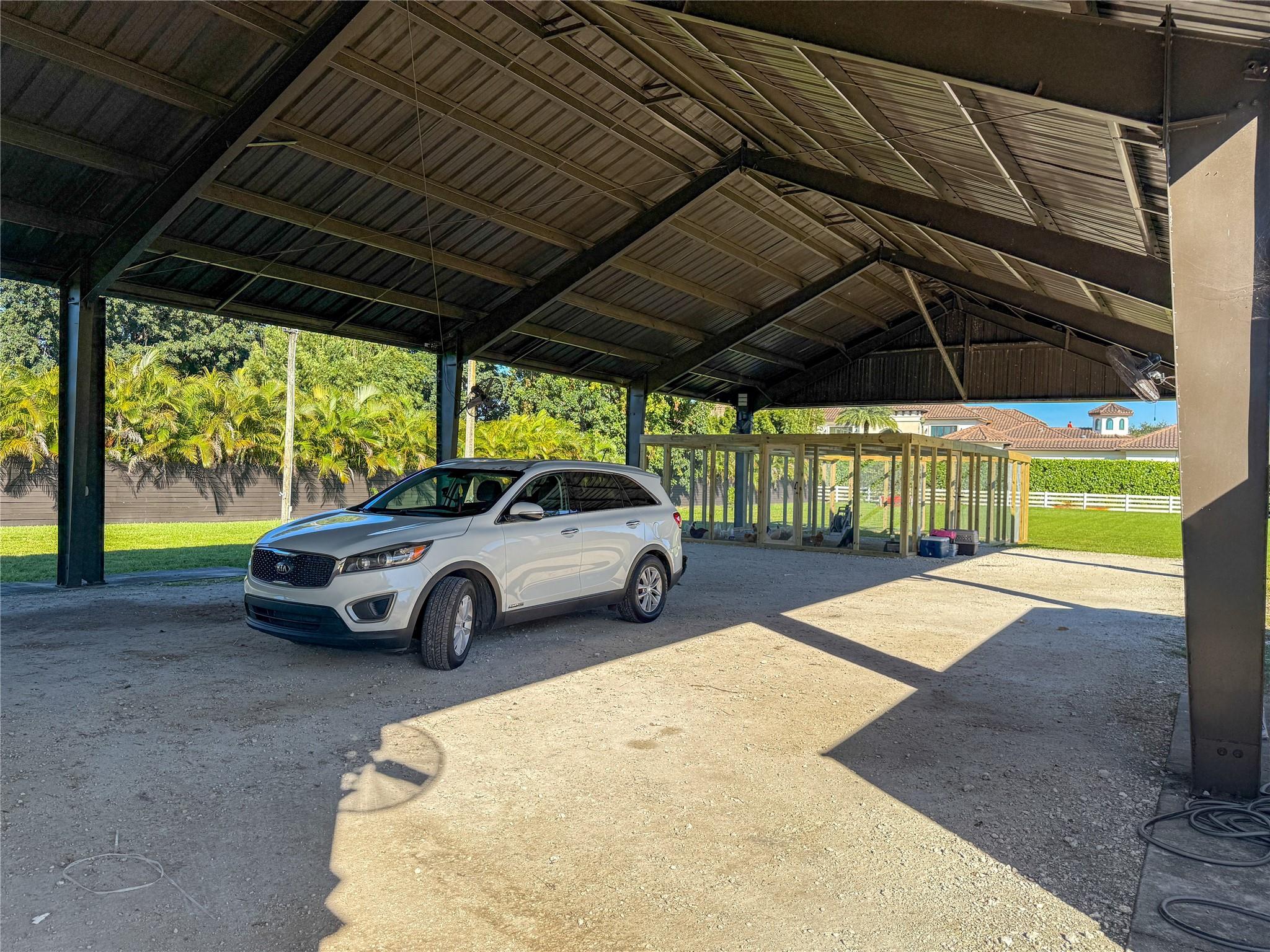 SUNSHINE RANCHES - Residential