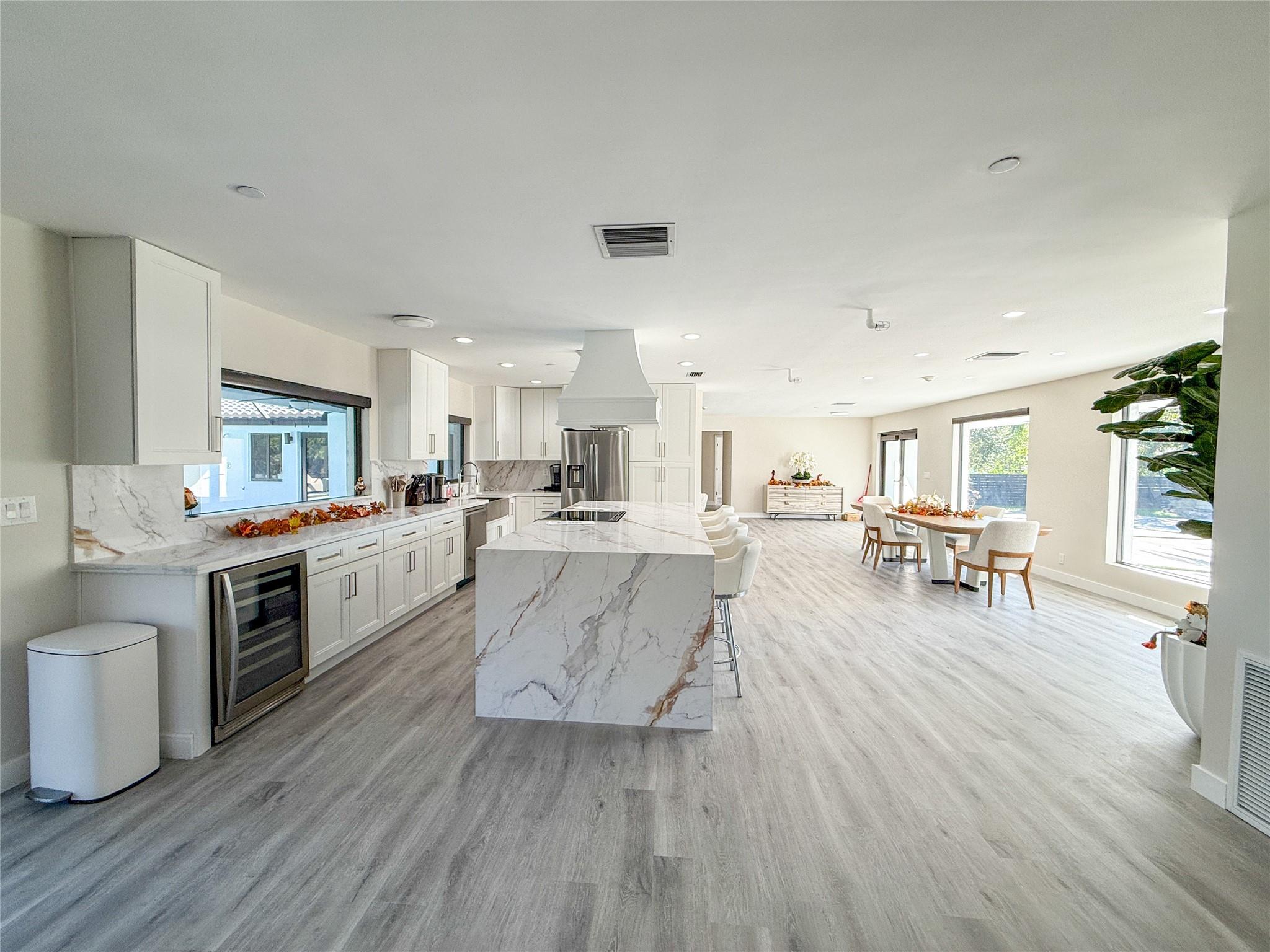 SUNSHINE RANCHES - Residential