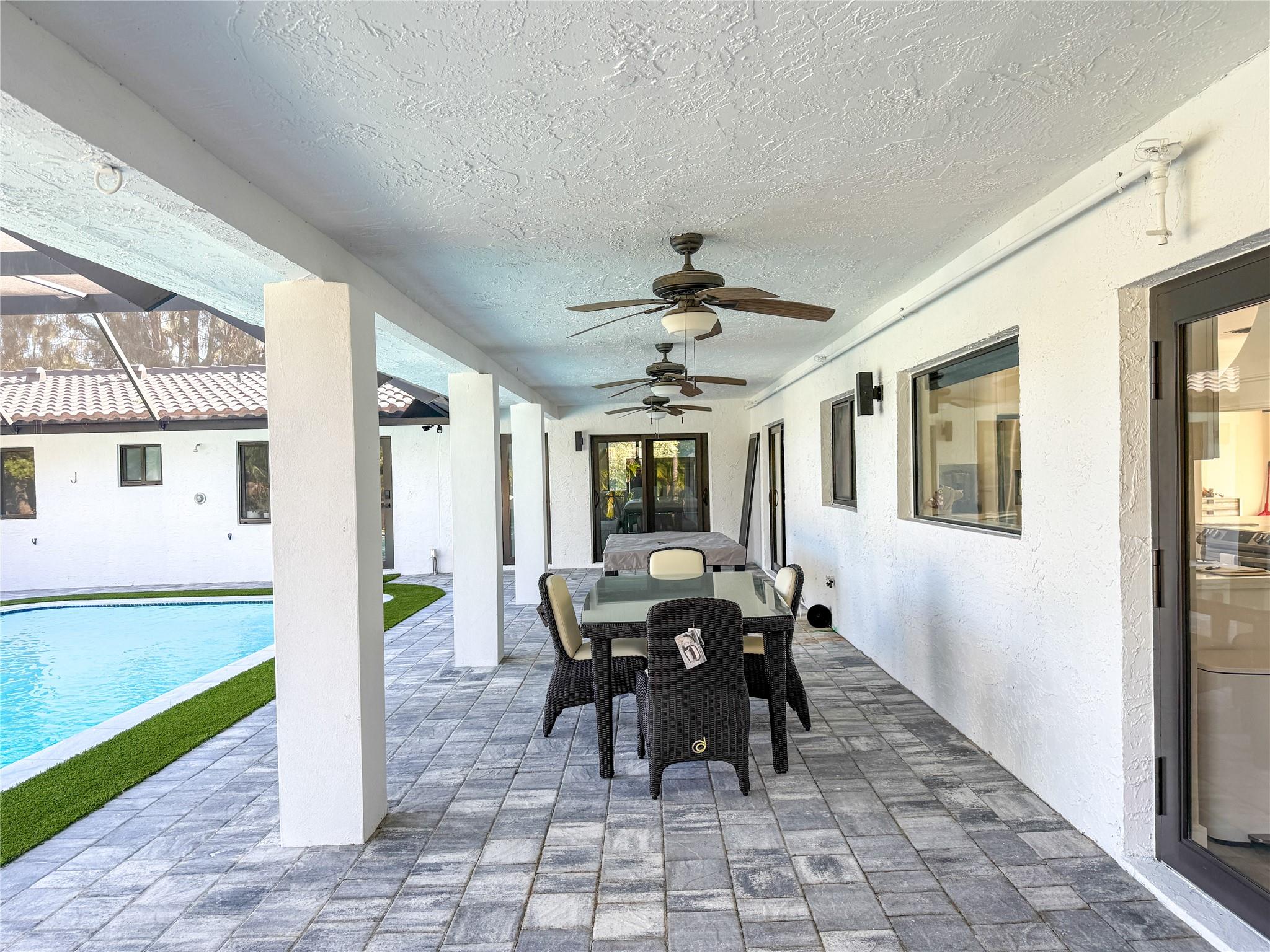SUNSHINE RANCHES - Residential