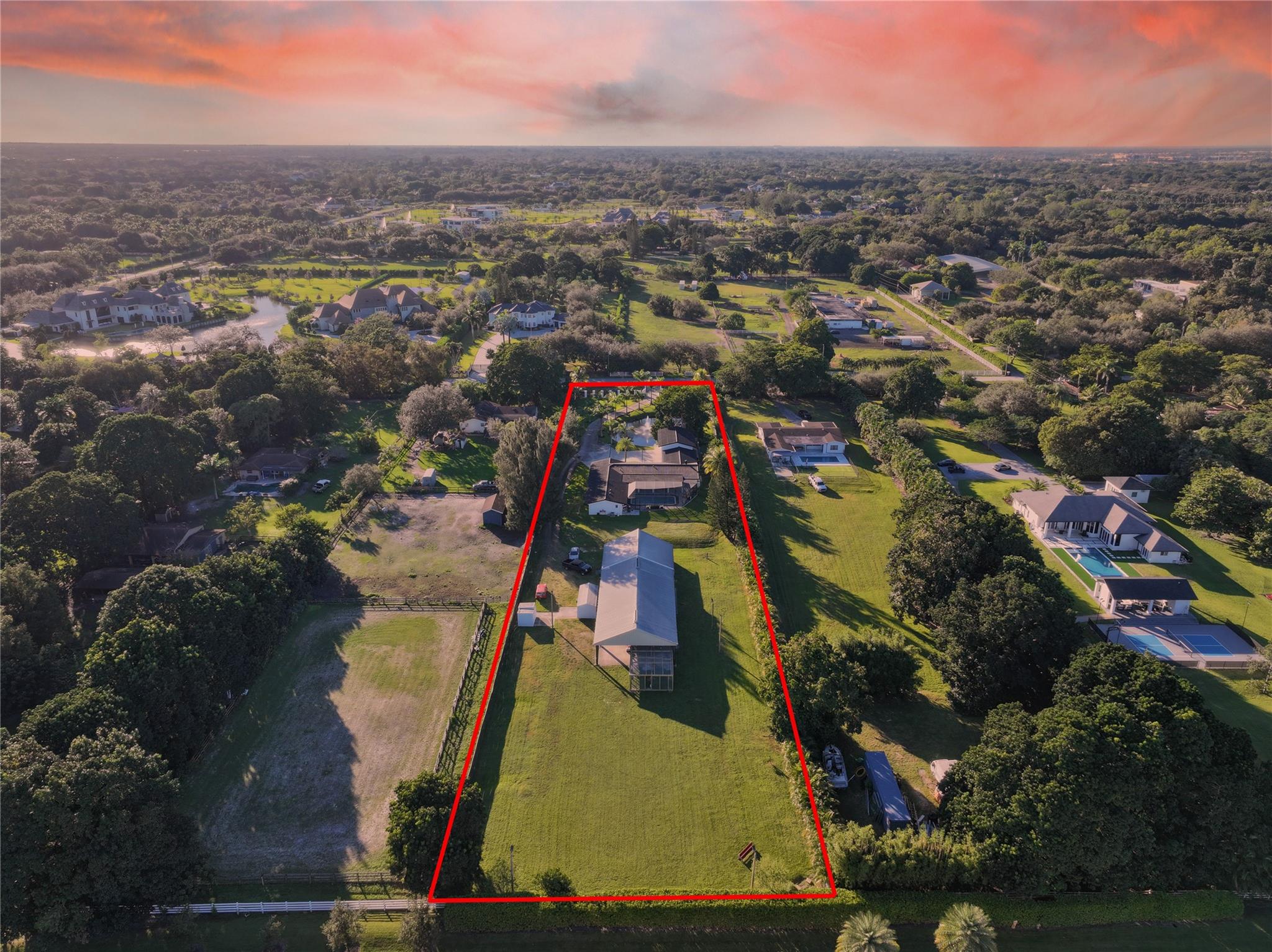 SUNSHINE RANCHES - Residential