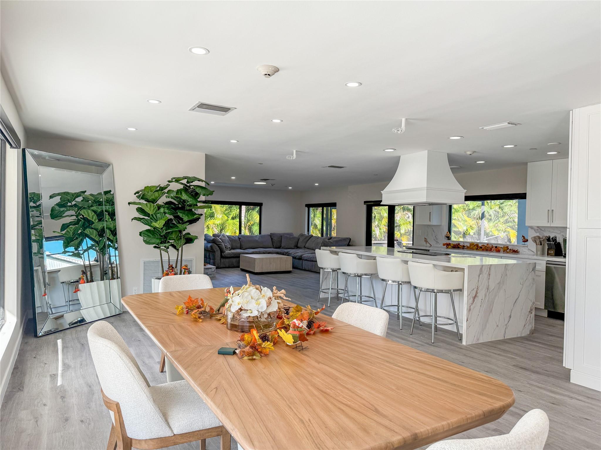 SUNSHINE RANCHES - Residential