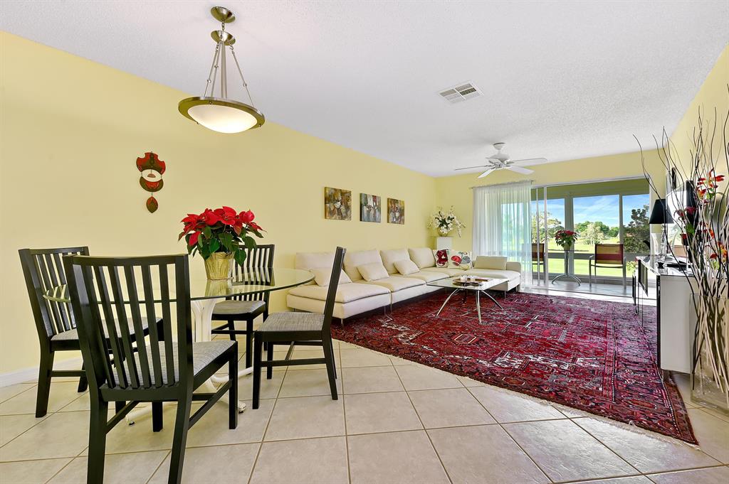 PALM GREENS AT VILLA DEL RAY CONDO I - Residential