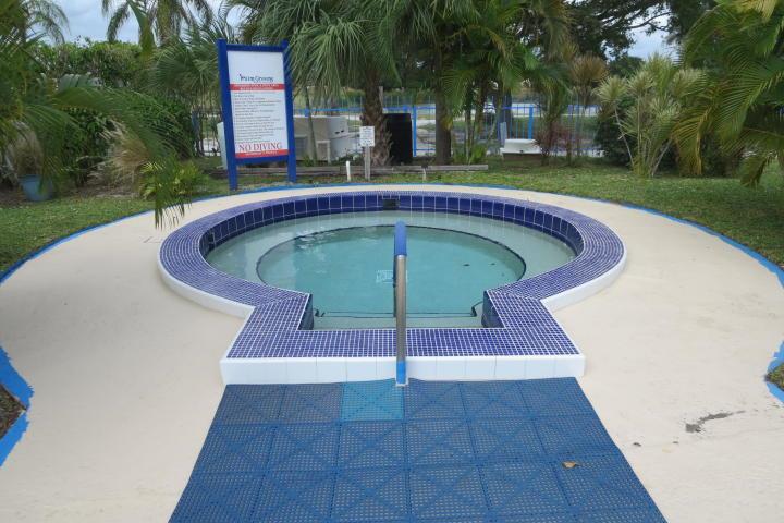 PALM GREENS AT VILLA DEL RAY CONDO I - Residential