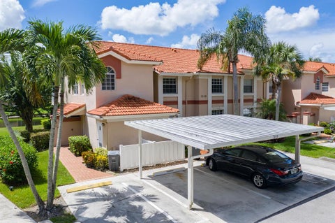 Featured picture for the property R10651092