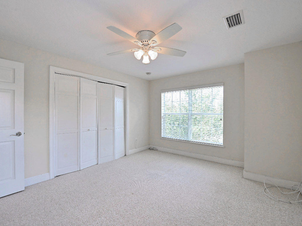 BOULEVARD VILLAGE & TENNIS CLUB - Residential Lease