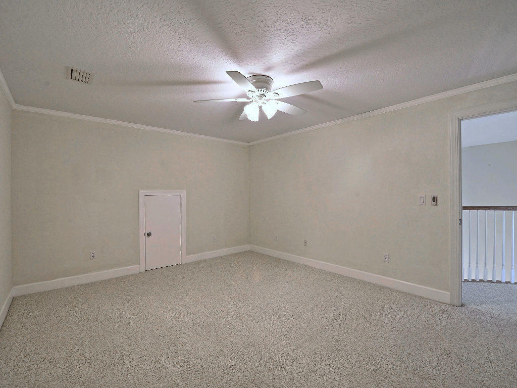 BOULEVARD VILLAGE & TENNIS CLUB - Residential Lease