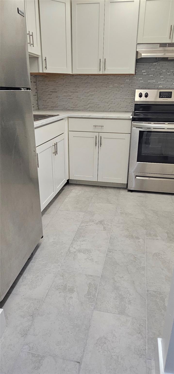 CYPRESS CHASE NORTH NO 2 - Residential Lease