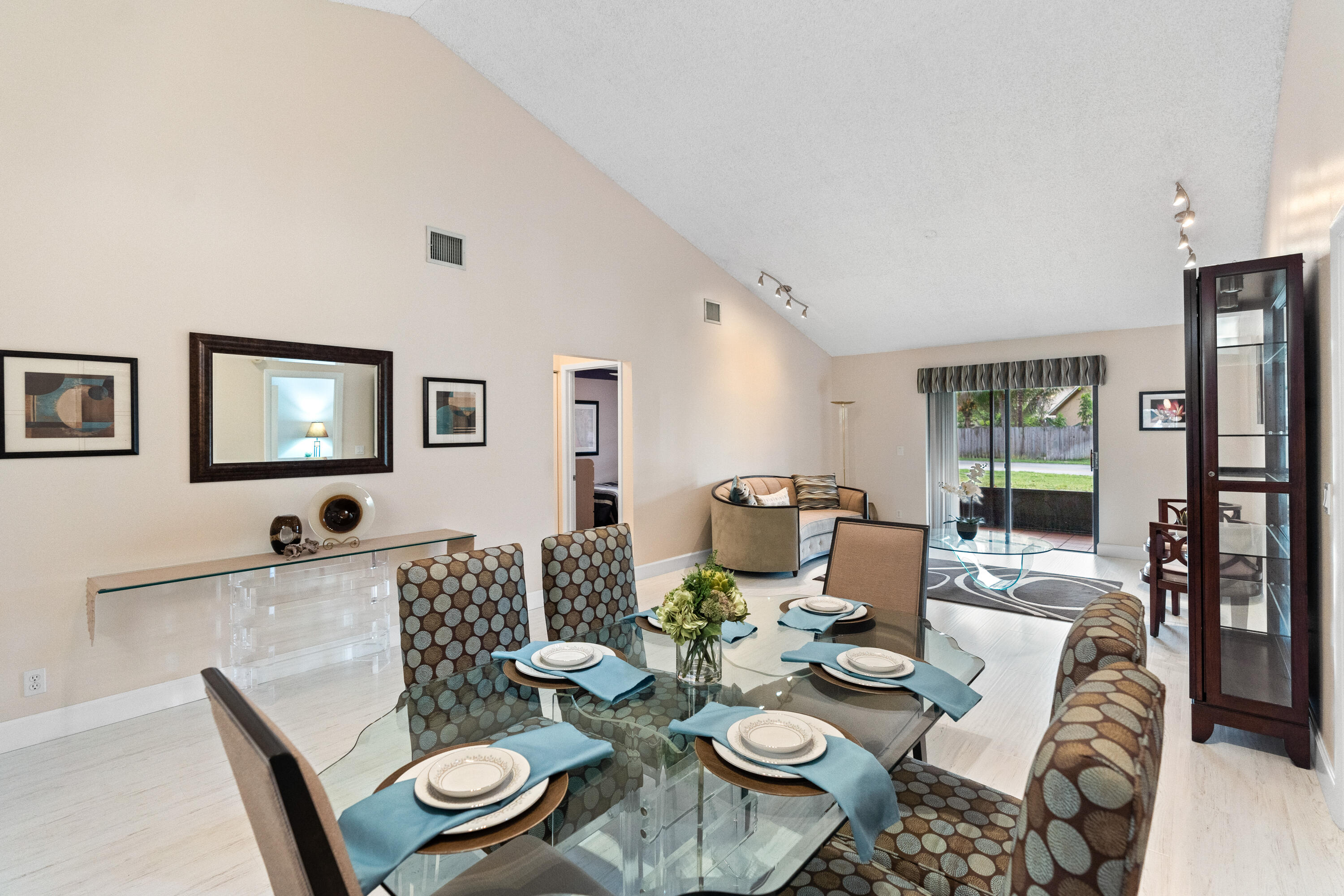 QUINCY PARK - Residential