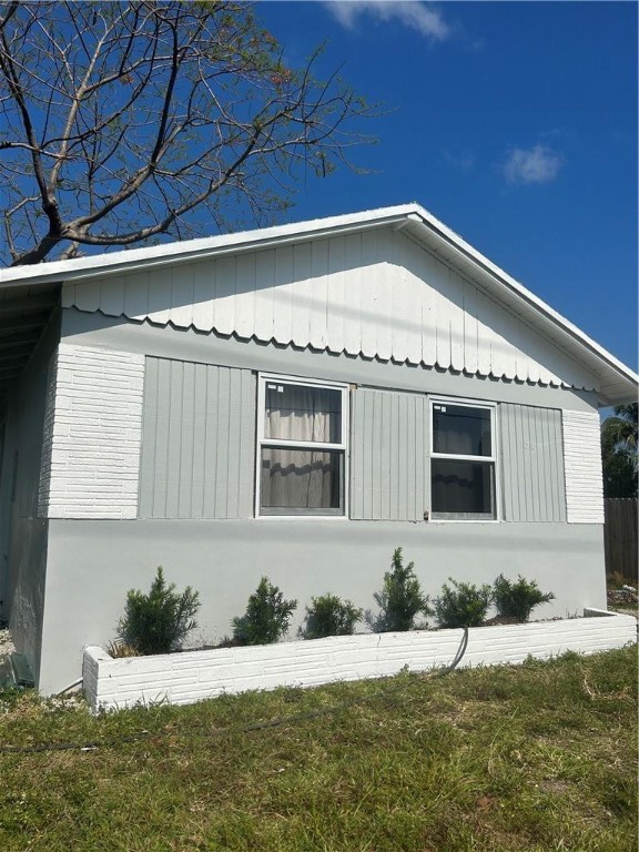 Hollywood Little Ranches - Residential Income