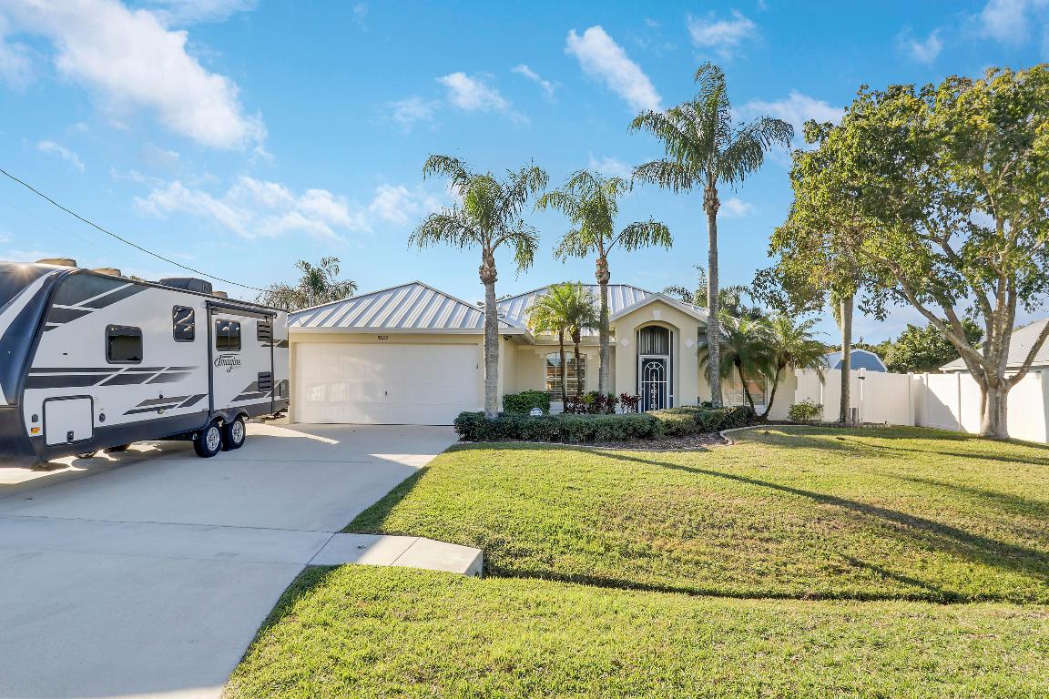 PORT ST LUCIE SECTION 44 - Residential